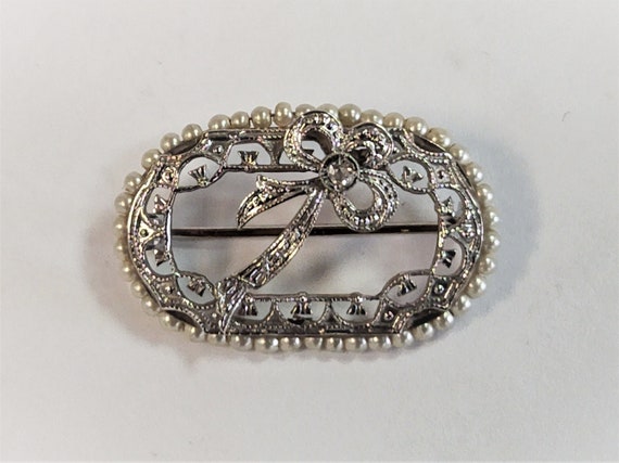 Edwardian 10k WG Filigree Diamond Faux Pearl Pin - image 2