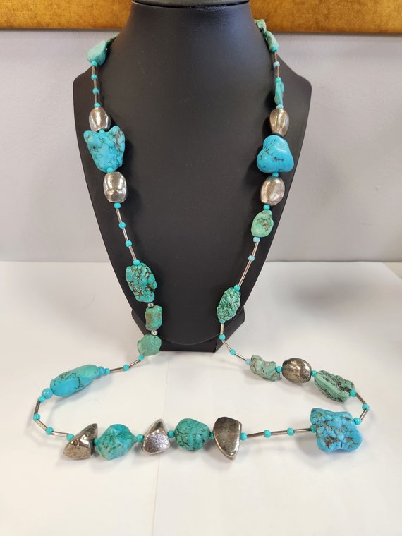 Wonderful Native American Turquoise & Sterling Nec