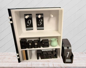 Book tracker, 3D printed, Books read this year bookshelf tracker.