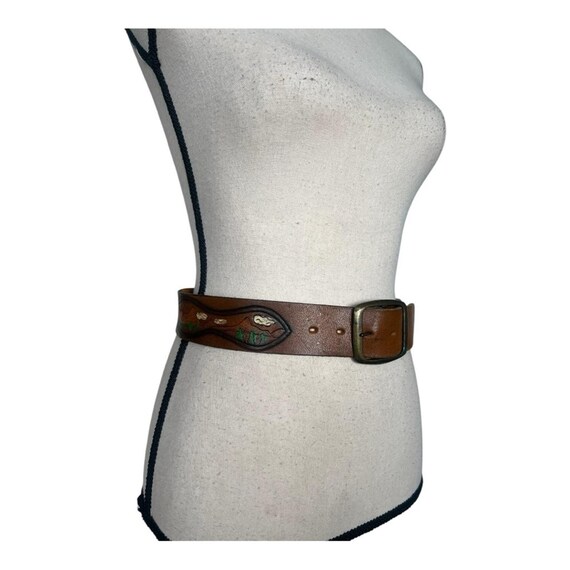 Artisan Brown Cowhide Leather Belt with Textured Surface and Classic Design Artisan Brown Cowhide Leather Belt with Textured Surface and  main image 4