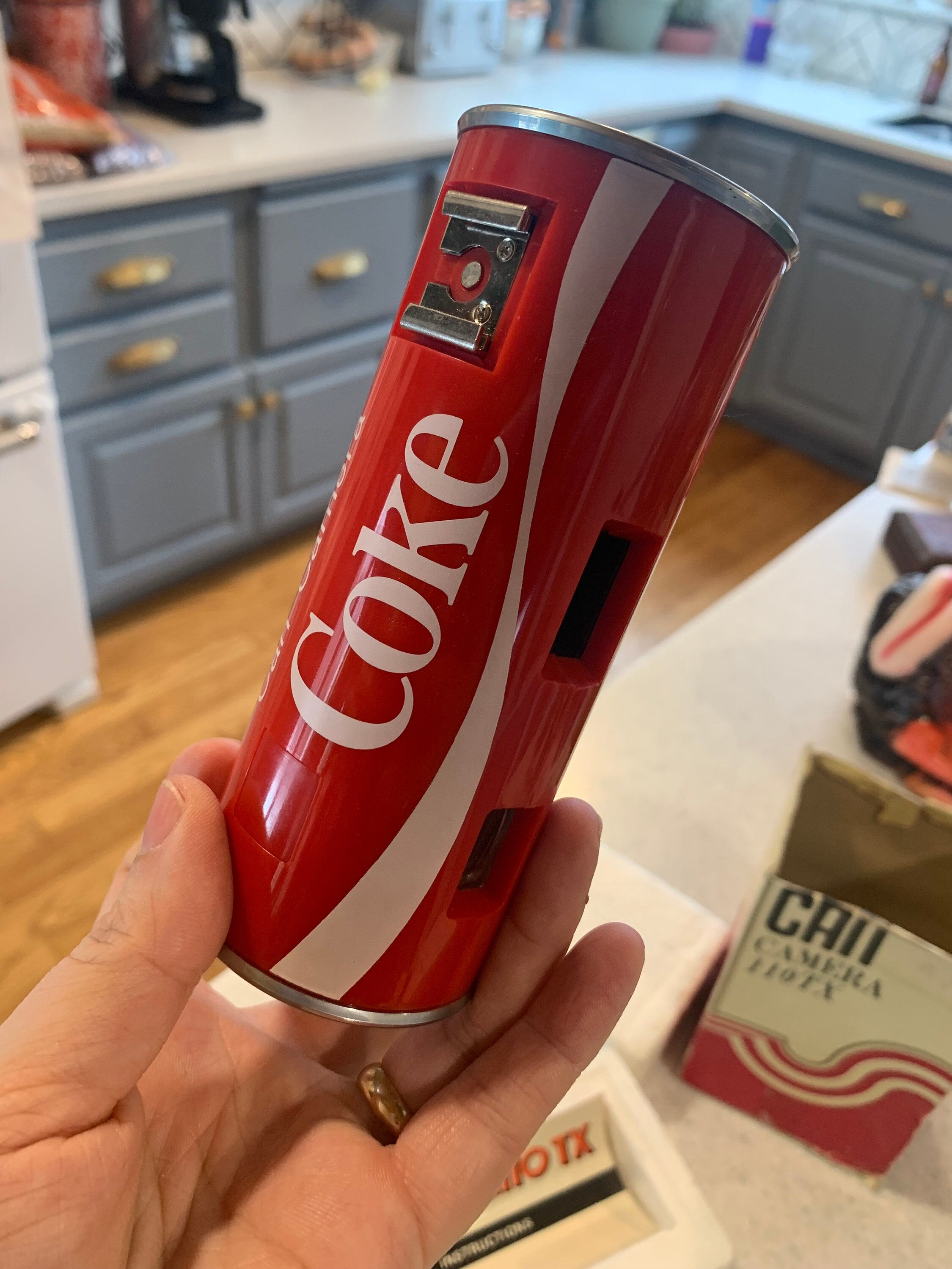 フィルムカメラ Coca-Cola CAN CAMERA IIOTX This soda can is a film