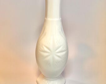 1950s Milk Glass Starburst Bud Vase | Vintage Decor | Rustic Farmhouse Vase