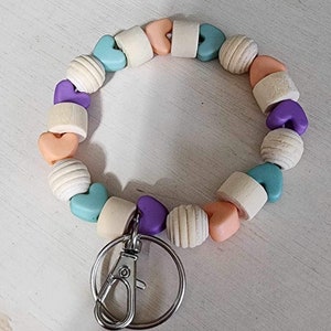 Llavero de pulsera con cuentas