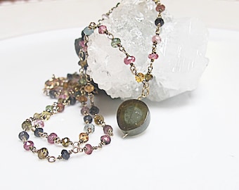 Watermelon Tourmaline 8x9x4 mm Pendant Necklace. Tourmaline Rosary short Necklace. Green Watermelon pendant. Chapelet Tourmaline pastèque.