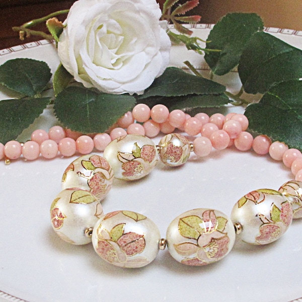 Collier en Corail rose et perles japonaises Tensha. Collier fantaisie couleur rose.