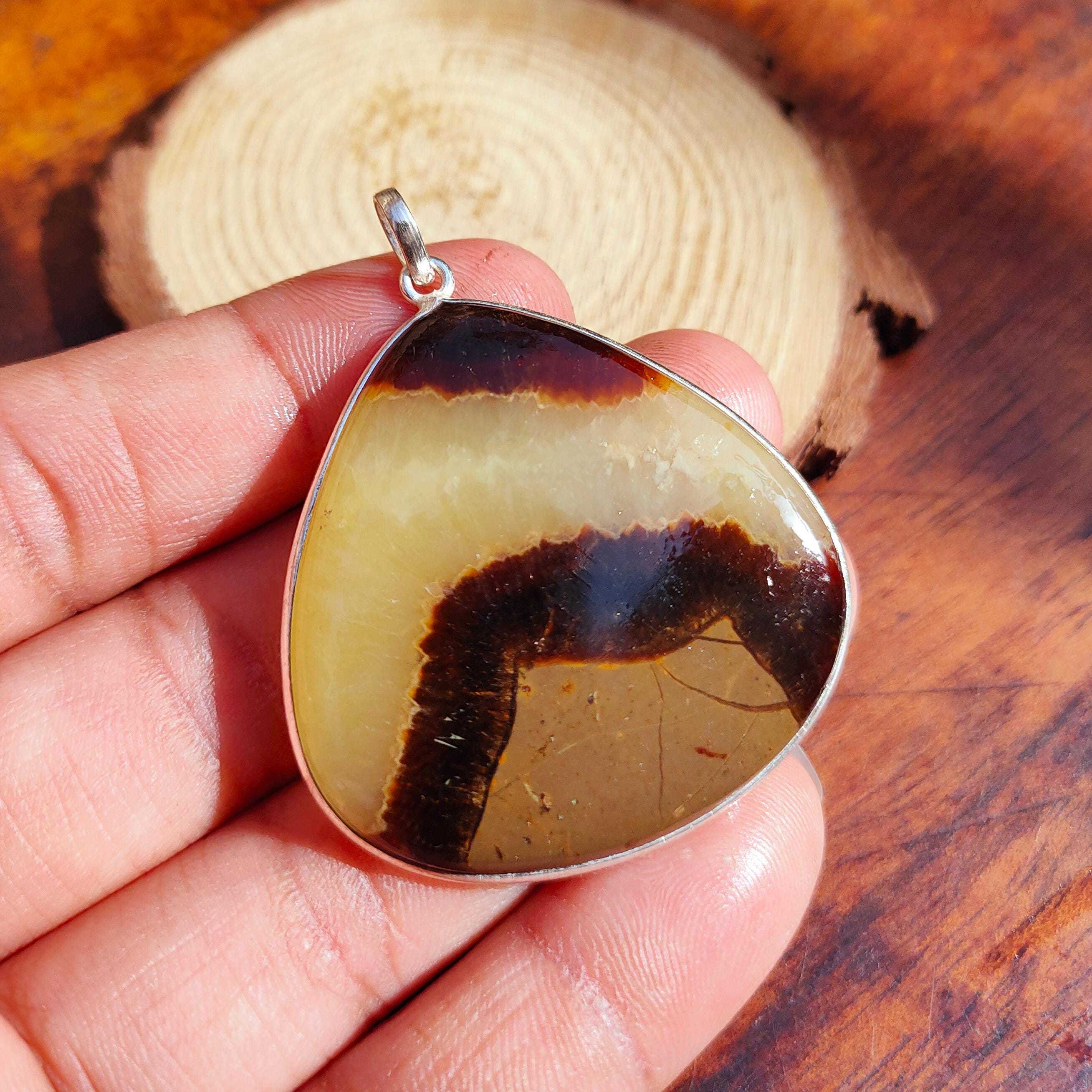 セプタリアン 原石 ドラゴンストーン 水晶 セプタリアン 原石 ドラゴン