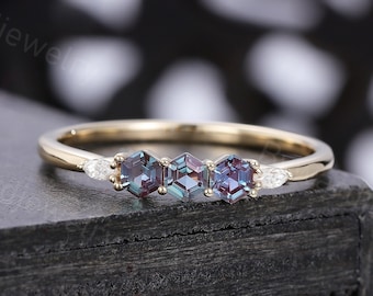 Hexagon cut Alexandrite Wedding band Vintage Unique Yellow gold ring Marquise Diamond ring Stackable ring Promise ring Anniversary ring