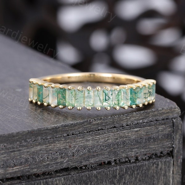 Anillo de boda vintage de ágata musgosa con corte baguette. Anillo de boda único de oro amarillo para mujer. Anillo de compromiso/aniversario a juego de media eternidad para ella.