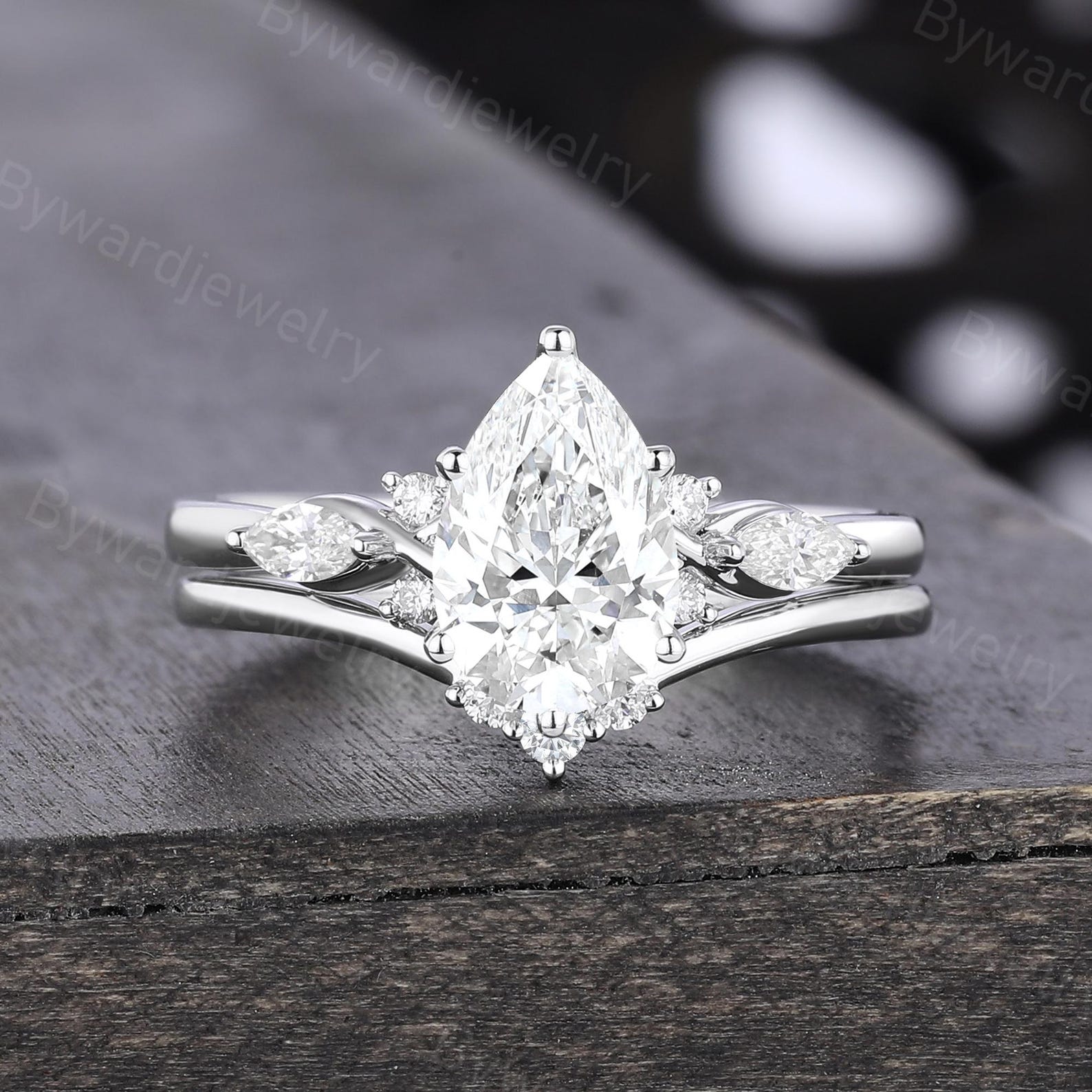 Unique Pear Shaped Lab Grown Diamond Engagement Ring Set White Gold ...