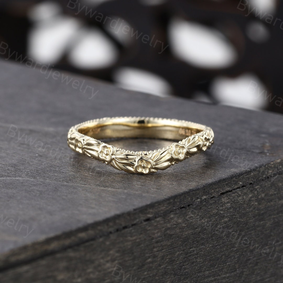 Unique Flower Curved Wedding Band Solid Gold Ring Delicate Woman ...