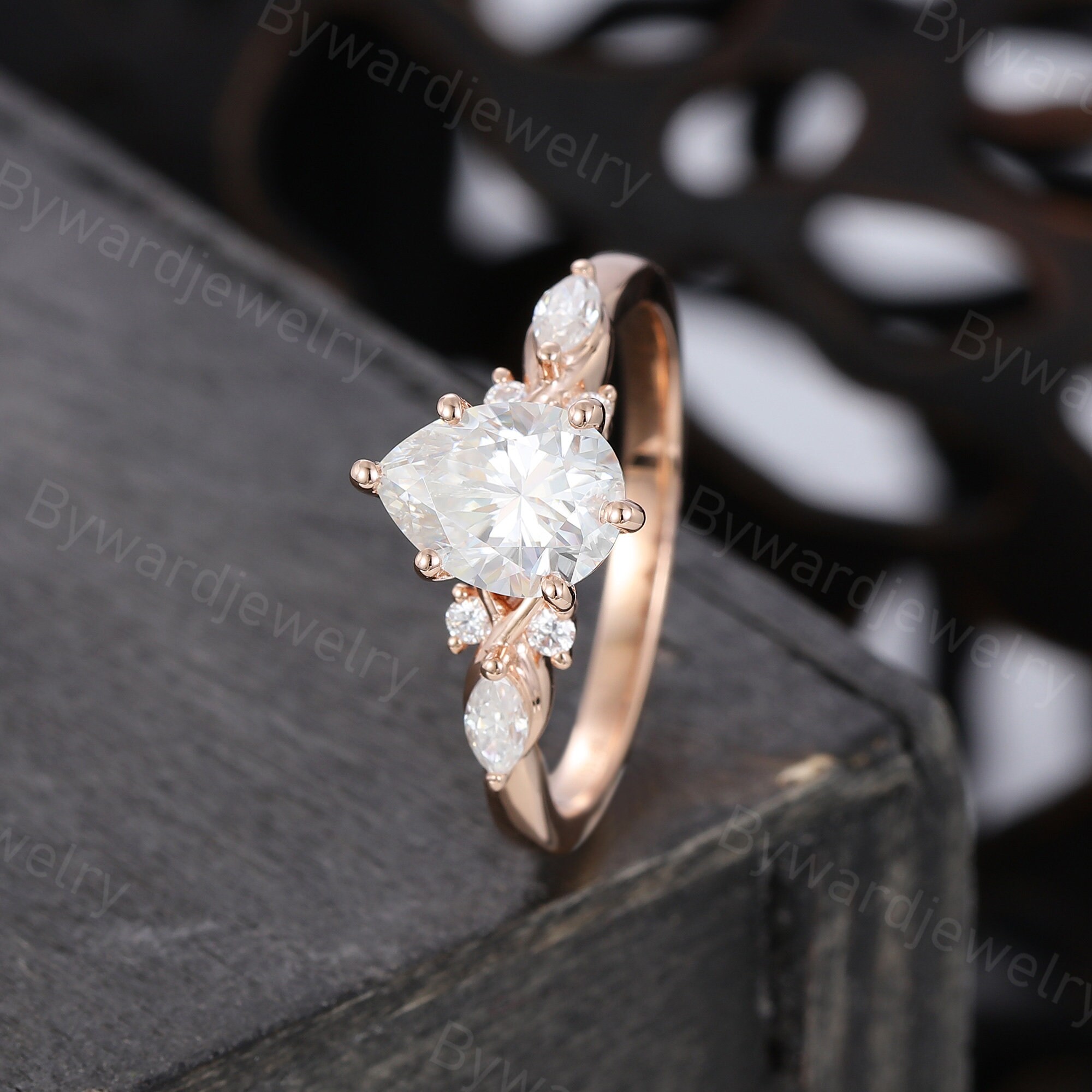 Anillo De Compromiso Moissanita 3.5 Quilates | Corte Marquesa Y Pera, Color D, Plata 925 Bañado Oro 18K