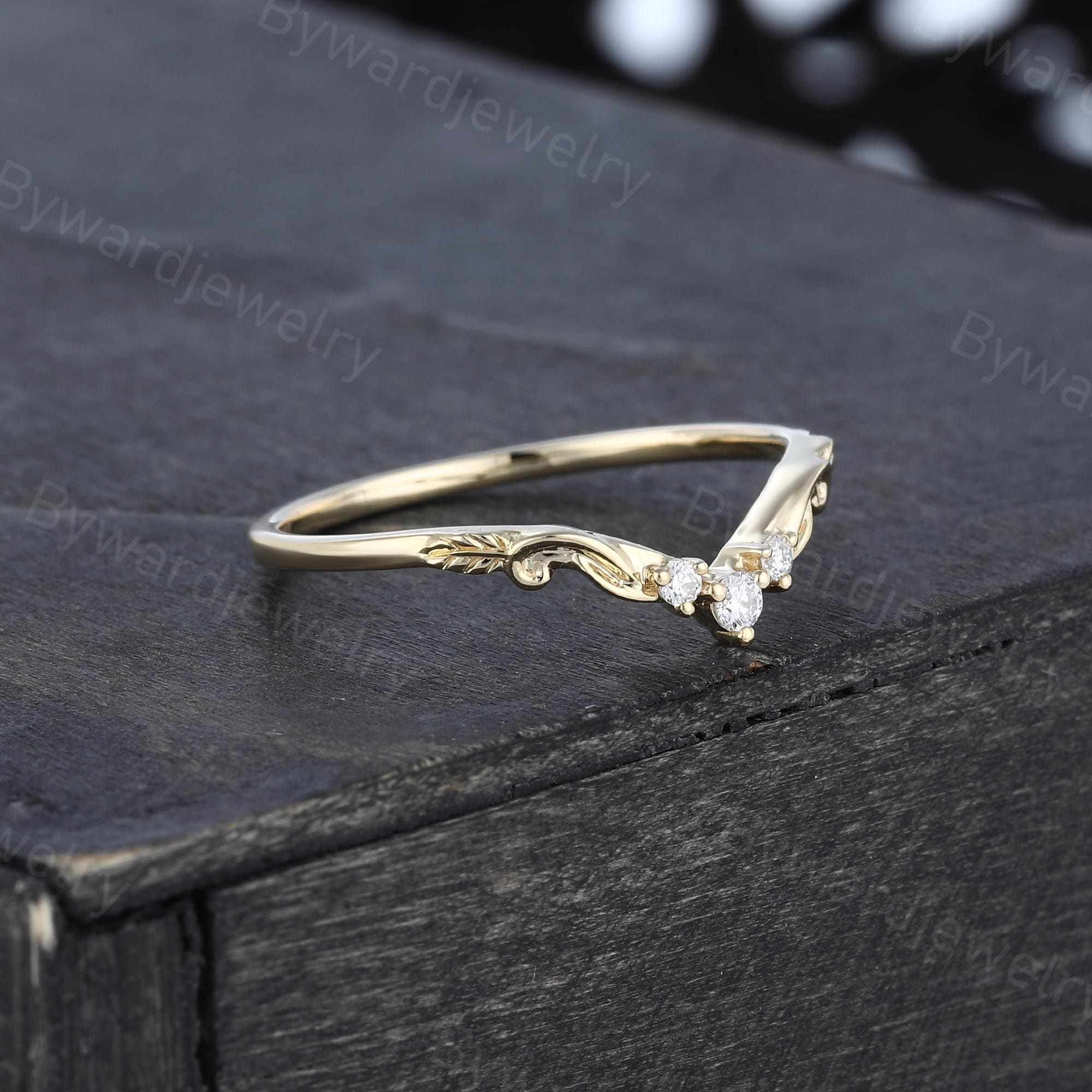 Unique Moissanite Curved Wedding Band Vintage Yellow Gold Three Stone ...