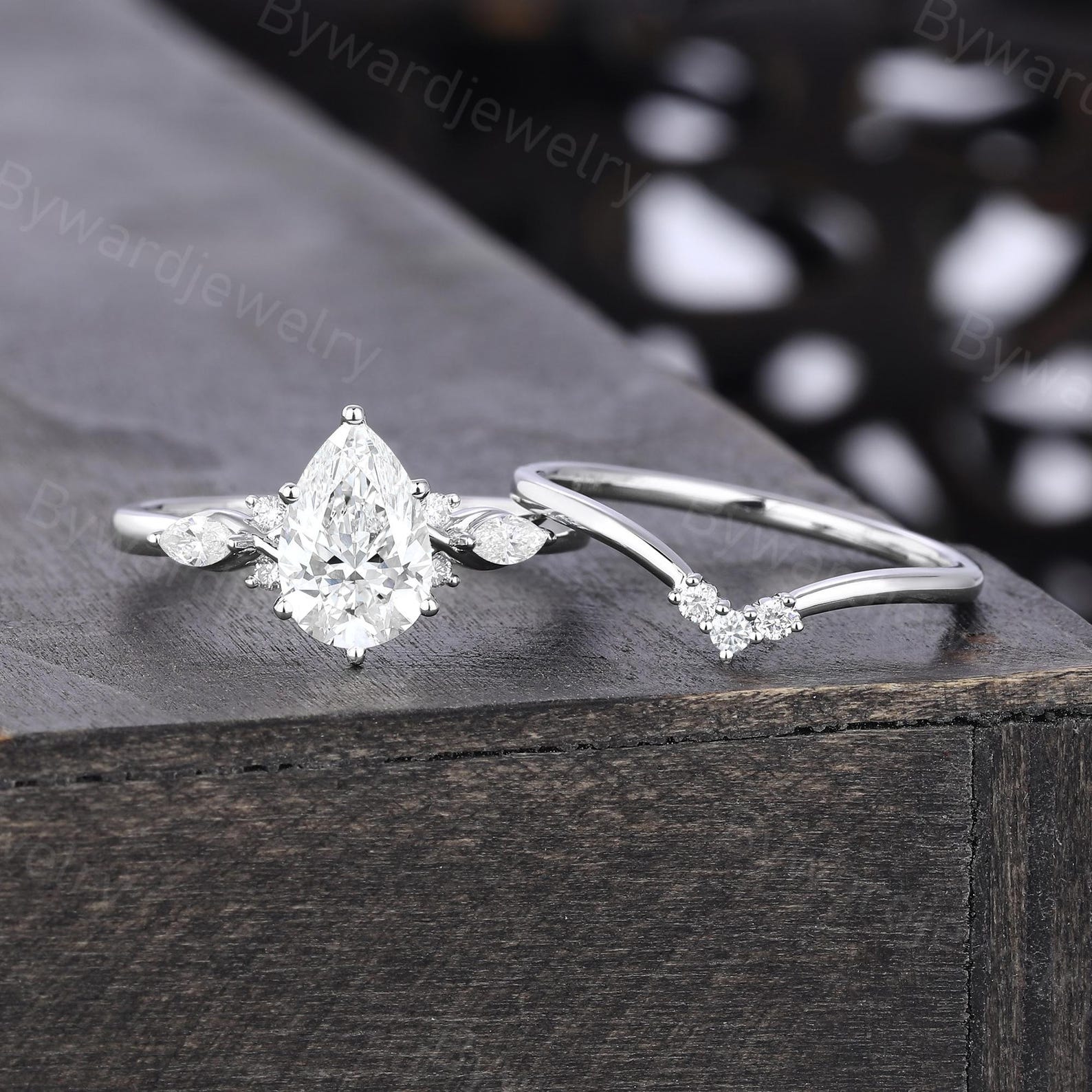 Unique Pear Shaped Lab Grown Diamond Engagement Ring Set White Gold ...