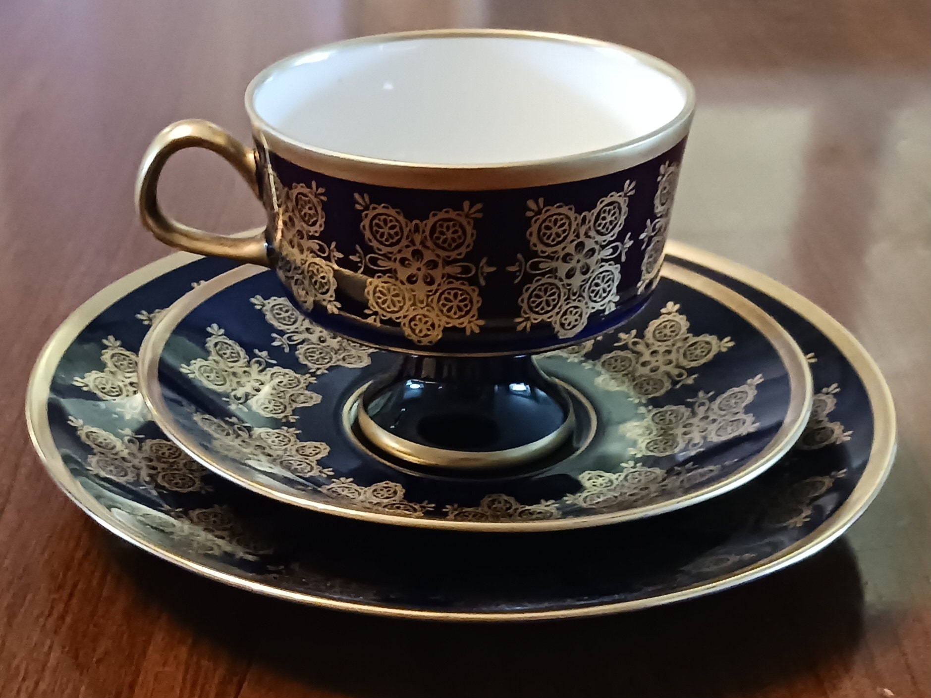 Lichte Fine China GDR Echt Kobalt 22K Gold 6 Teacups and