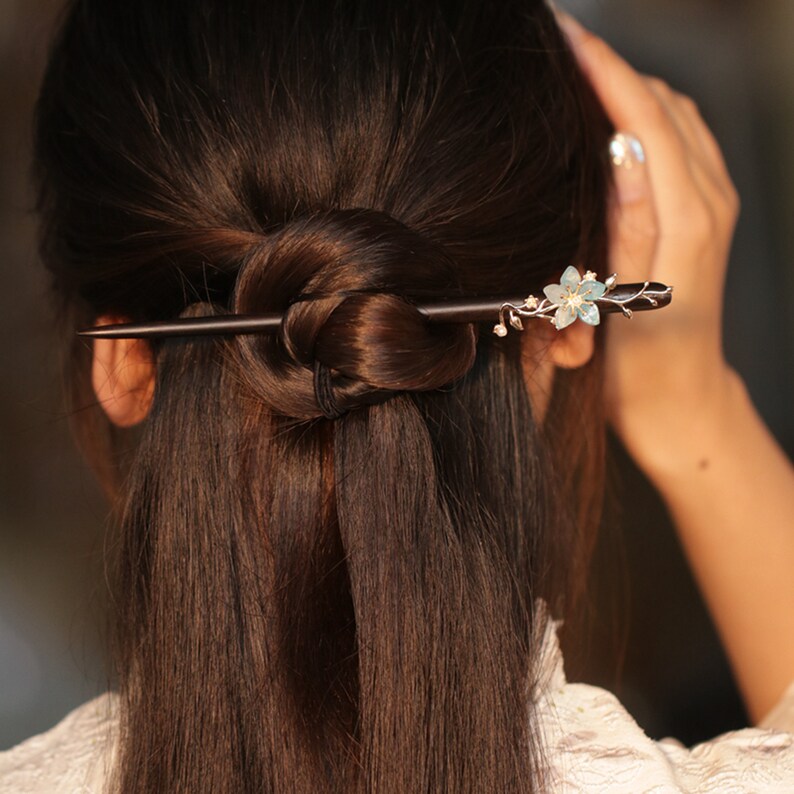 Épingle à cheveux Flowe, épingle à cheveux en bois de santal, bâton de cheveux chinois, bâtons de cheveux Hanfu, épingle à cheveux longue rétro, bâton de cheveux en bois, accessoires pour cheveux, cadeaux image 2