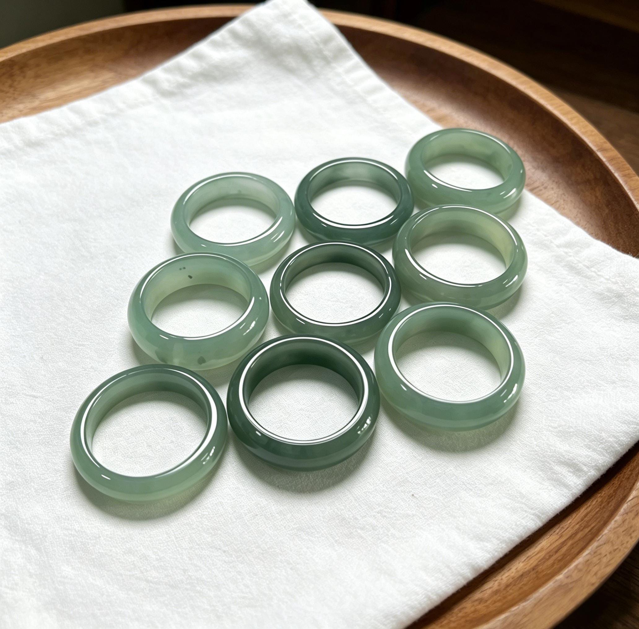 翡翠の指輪 - Etsy 日本