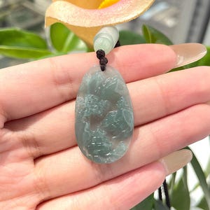 Ciondolo in giada con paesaggio, giadeite birmana naturale autentica di grado A