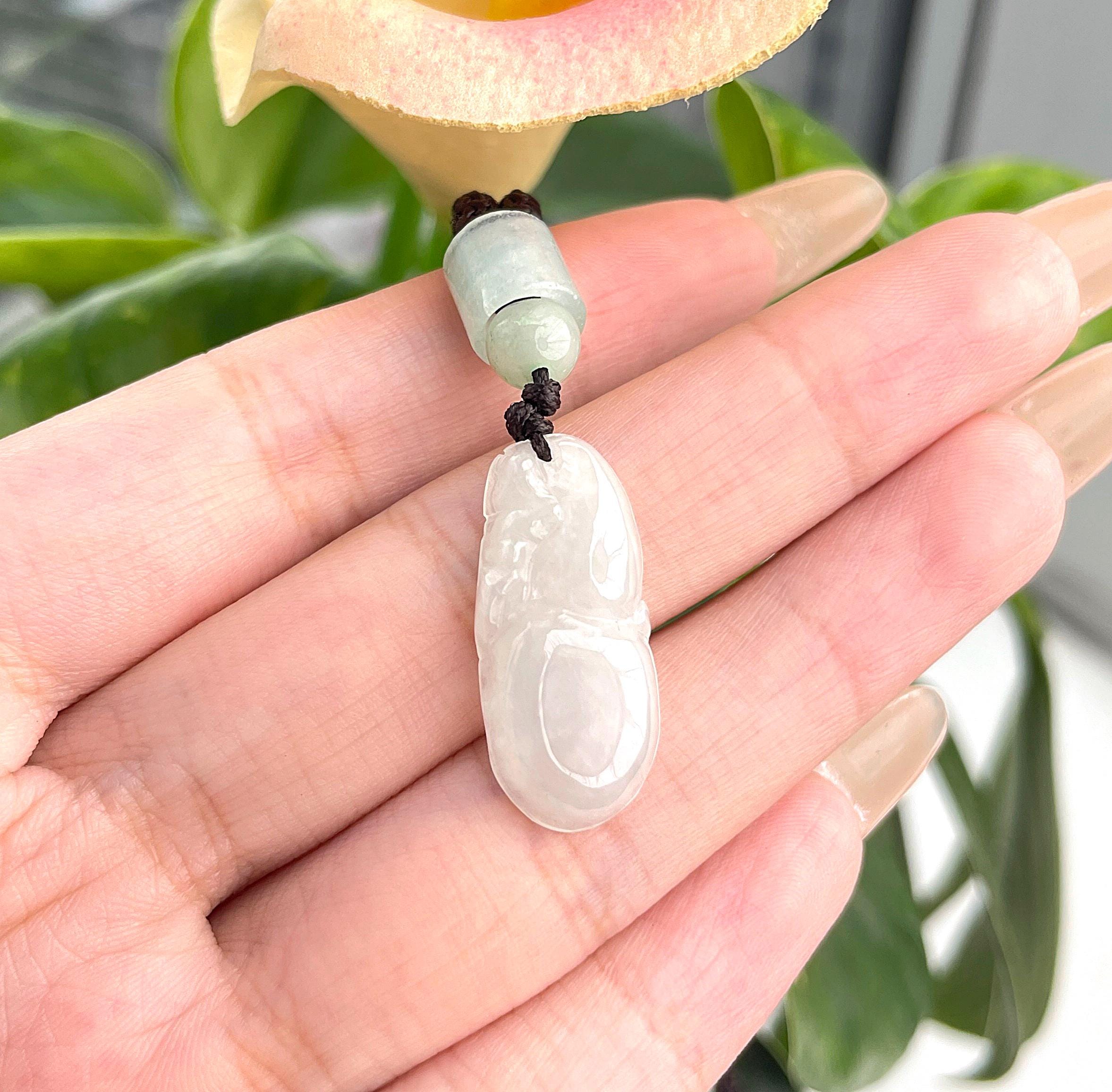 ビルマ　翡翠　ペンダント？　骨董 翡翠ペンダント 天然ビルマ産翡翠 本物 グレードA - Etsy 日本