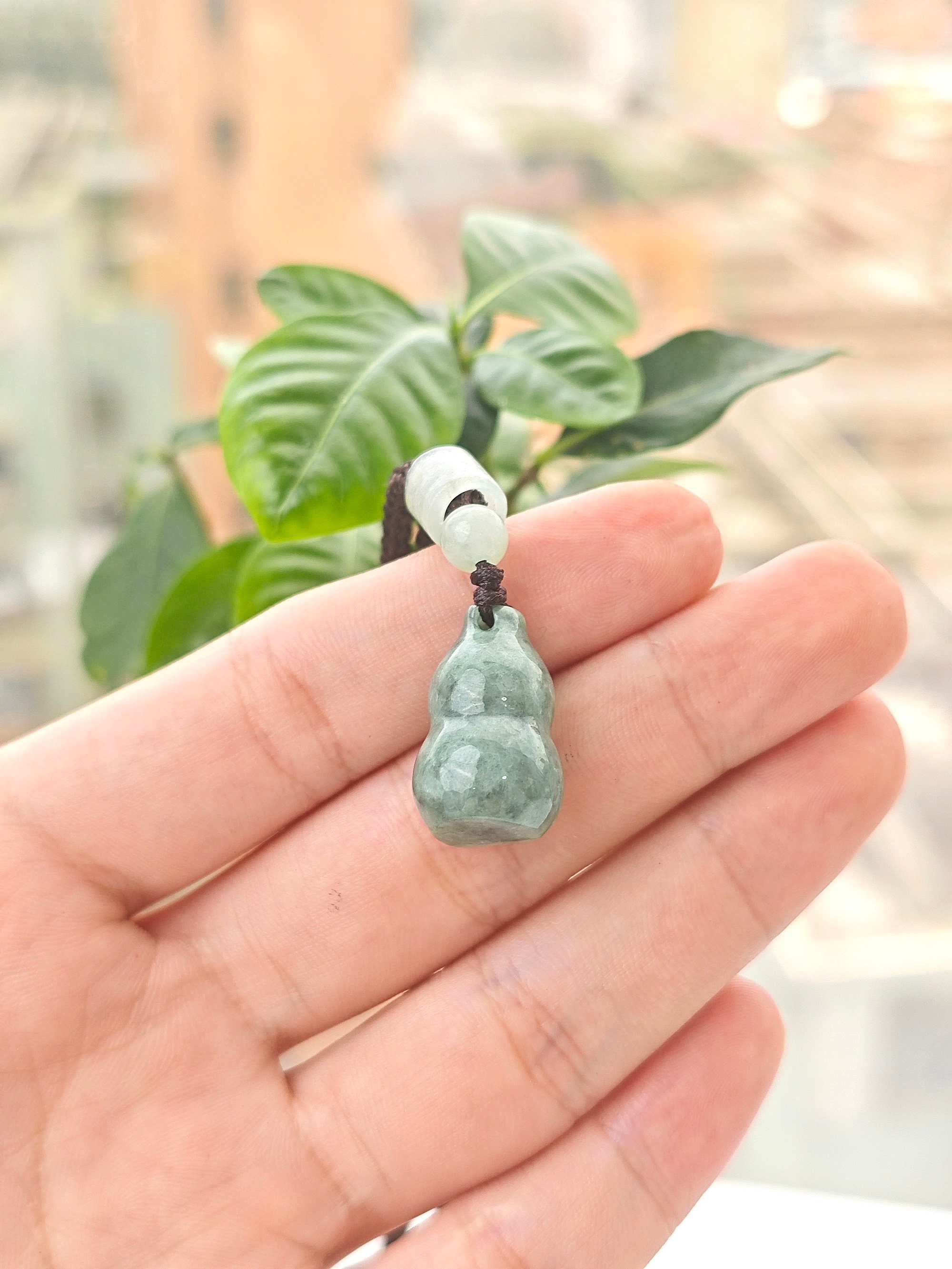 ひょうたん型翡翠ペンダント 天然ビルマ産翡翠 本物 グレードA - Etsy 日本