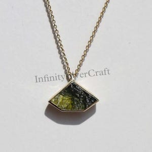 14k Gold zertifizierte A-Grade Moldavite aus Chlum, Tschechische Republik | 925 Sterling Silber, 18k Gelb / Rose Gold vergoldet | High Vibration Schmuck