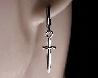 Dolk Oorbellen Set, Dagger Charm Dangle Oorbellen Gotische Zilveren Daggers Huggie Hoop Earring met Dagger Charms, Dangle Dagger Oorbellen