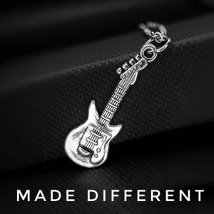 Naszyjnik z gitarą dla mężczyzn i kobiet | Prezenty dla gitarzystów dla nauczycieli | Fajny wisiorek muzyczny Srebrny urok muzyczny | Rzeczy gitarowe | Srebrny wisiorek