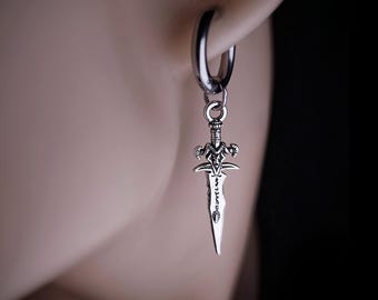 Pendientes de espada de plata para mujer y hombre. Joyería gótica alternativa única, conjunto de pendientes colgantes de espada de plata con forma de daga, regalo único.