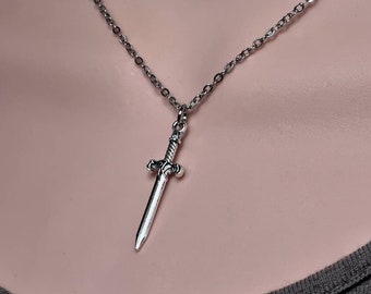 Gothic Dagger Sword Pendant Necklace For Women Silver Sword Charm Necklaces  Gothic,Emo,Punk  Silver Sword Necklace ,Unique Chain Necklace