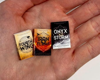 Fourth Wing miniature books series!