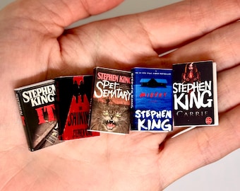 Mini Stephen King Collection – IT, The Shining, Pet Sematary, Misery & Carrie (1/12 Scale Miniature Books)