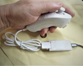 Wii® ヌンチャク ジョイスティック アダプター（XBOX® アダプティブ