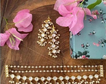 Dainty Kundan Pearl Choker Necklace & Earrings Set