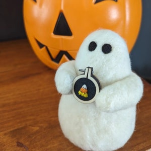 Wool Felted Ghosts | Halloween Decorations | Spooky Cute Ghosts