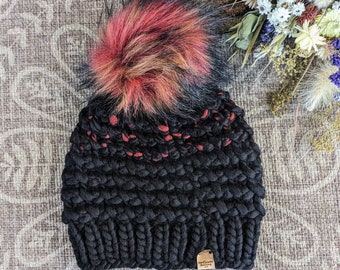 Bonnet de laine de luxe | Bonnet de perles cachées | Chapeau tricoté à la main pour adultes | Bonnet d'hiver noir avec pompon de feu