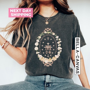 T-shirt catholique marial, T-shirt de la Vierge Marie, cadeaux catholiques pour femmes, T-shirt catholique, chemise croix mariale, chemises religieuses florales pour femmes