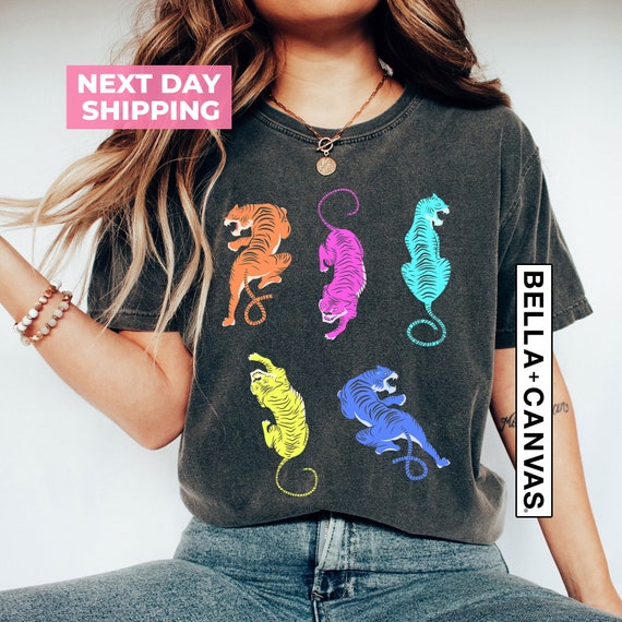 Colorful Tiger Mineral Washed T Shirts, Relaxed Graphic Top, Unisex Relaxed Fit Tee, Cute Tiger Shirt, Tiger Tee, Womens Tiger Shirt