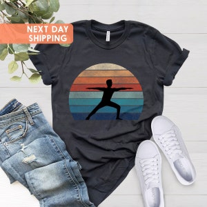 Retro Style Yoga Man Silhouette Shirt, Retro Yoga Men Shirt, Yoga Lover Shirt, Meditation Shirt, Vintage Yoga Man Shirt, Boyfriend Gift Tee