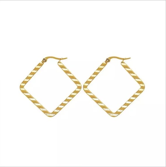 スクエアフープ 18K ゴールドメッキ イヤリング - Etsy 日本