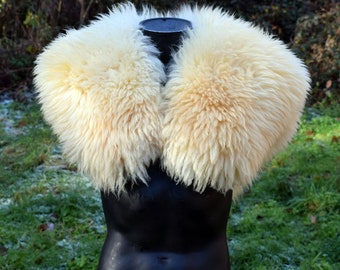 Viking Fur Shoulder Cape Real Sheepskin. LARP Fur Collar for Barbarian, Berserker, Orc, Medieval Costume