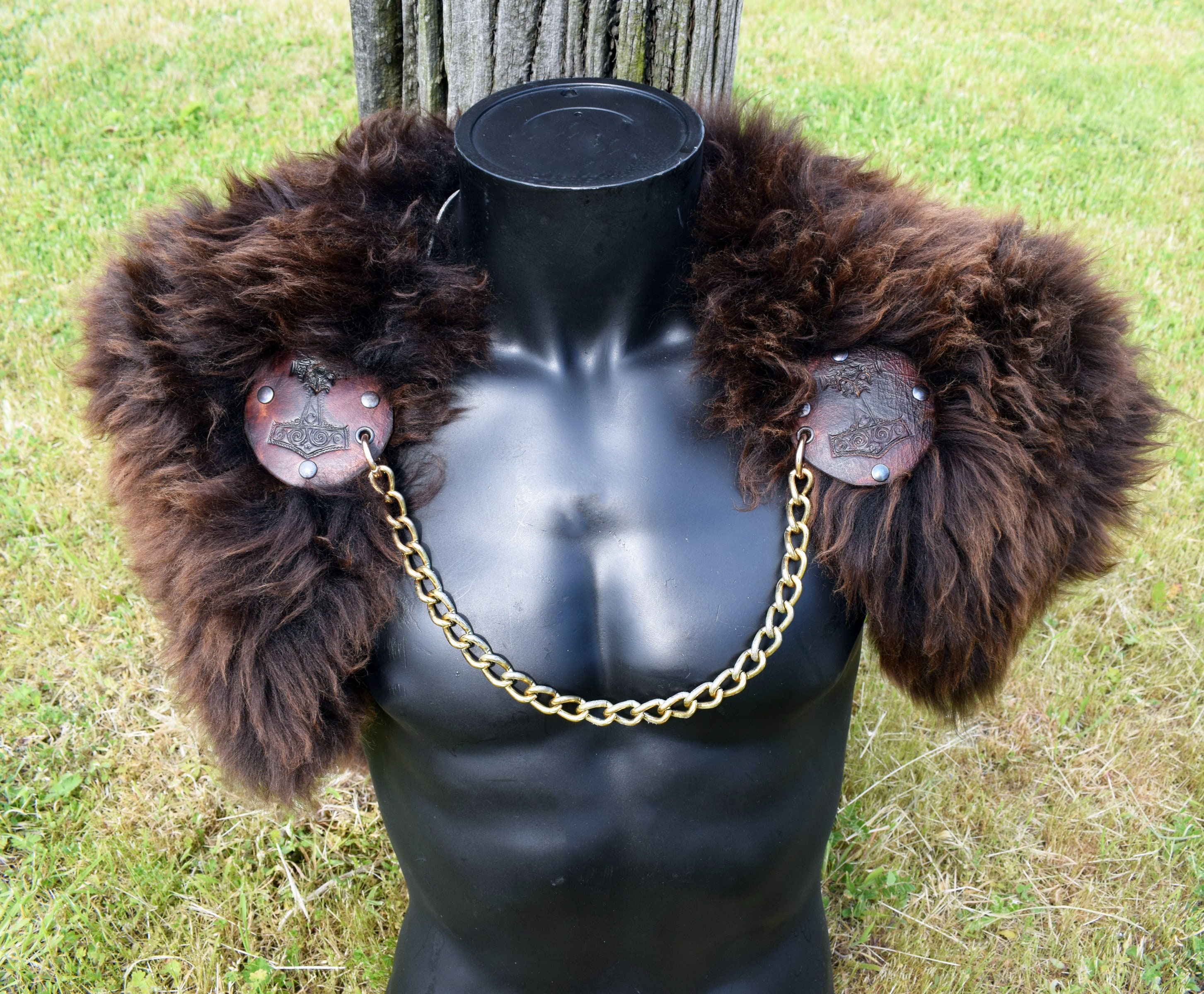 Viking Fur Collar Cloak - Odin's Treasures