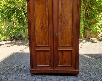 Wäscheschrank antiker Schrank Massivholzschrank Dielenschrank kostenlose Montage und Lieferung Massivholz Schrank Antik Möbel Nussbaum