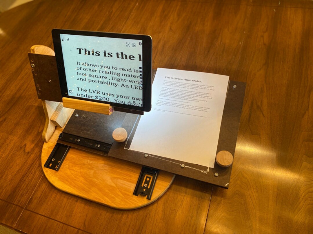 The Low Vision Reader. for People With Impaired Vision Who Need to