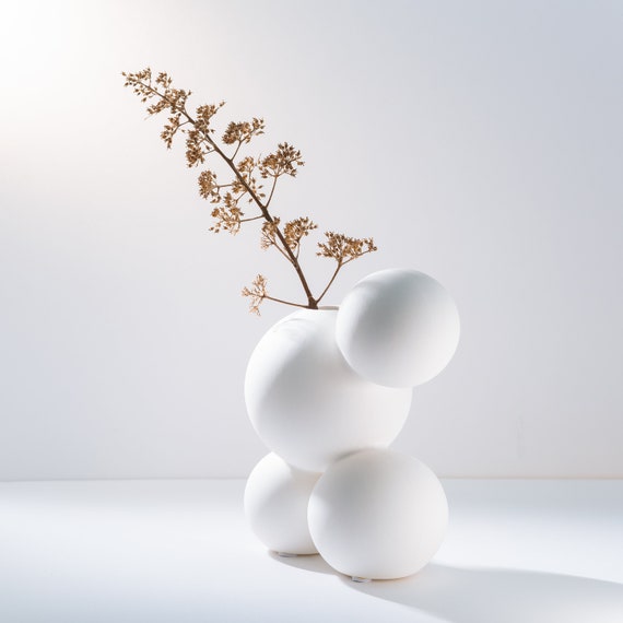 Minimalist Modern White Vase/ Handmade High Quality Clay/ Home Décor/ Flower Vase / Gift/ Different Shape 2