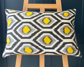 Handwoven Rectangle Ikat Silk Cushion Cover 16”x24” (40x60 cm)