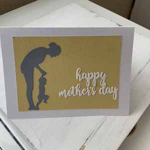 Carte de fête des mères pour nouvelle maman