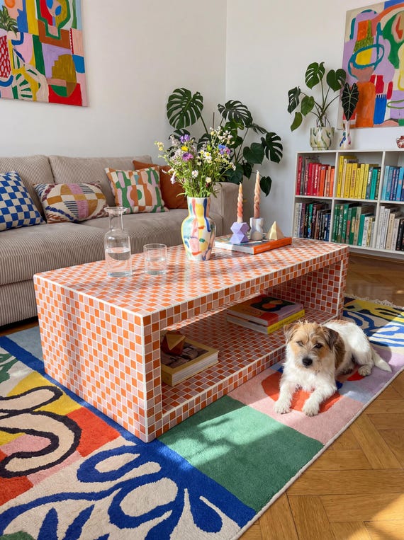 Gefliester Couchtisch, Big Shoey