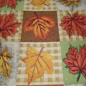 Vintage Runner/Maple Leaf Pattern/Autumn Colors/Gold Metallics/1990's