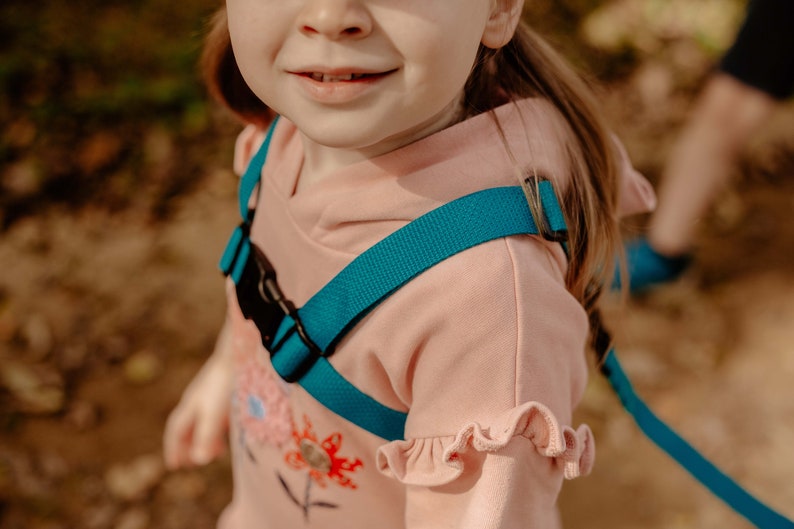 MiniMax, the walking harness that grow with your child image 3