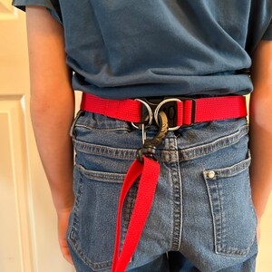 2gether belt, the new way to stay together. For Autism, ADHD, special needs, elopement. Waist walking harness image 2