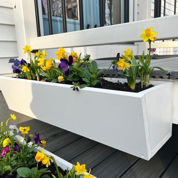 Rugged Custom 3/4 PVC Board Indoor/Outdoor  vertical/wall mounted Planter Box